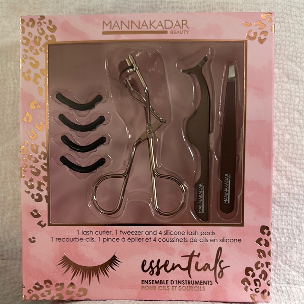 Manna Kadar Beauty Essentials Set
